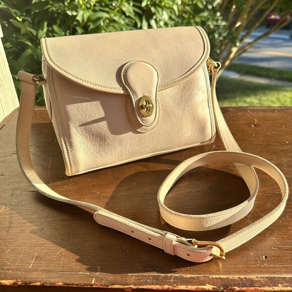 Vintage Coach Devon Bag Style No. 9908 in Bone - Picture 1 of 12